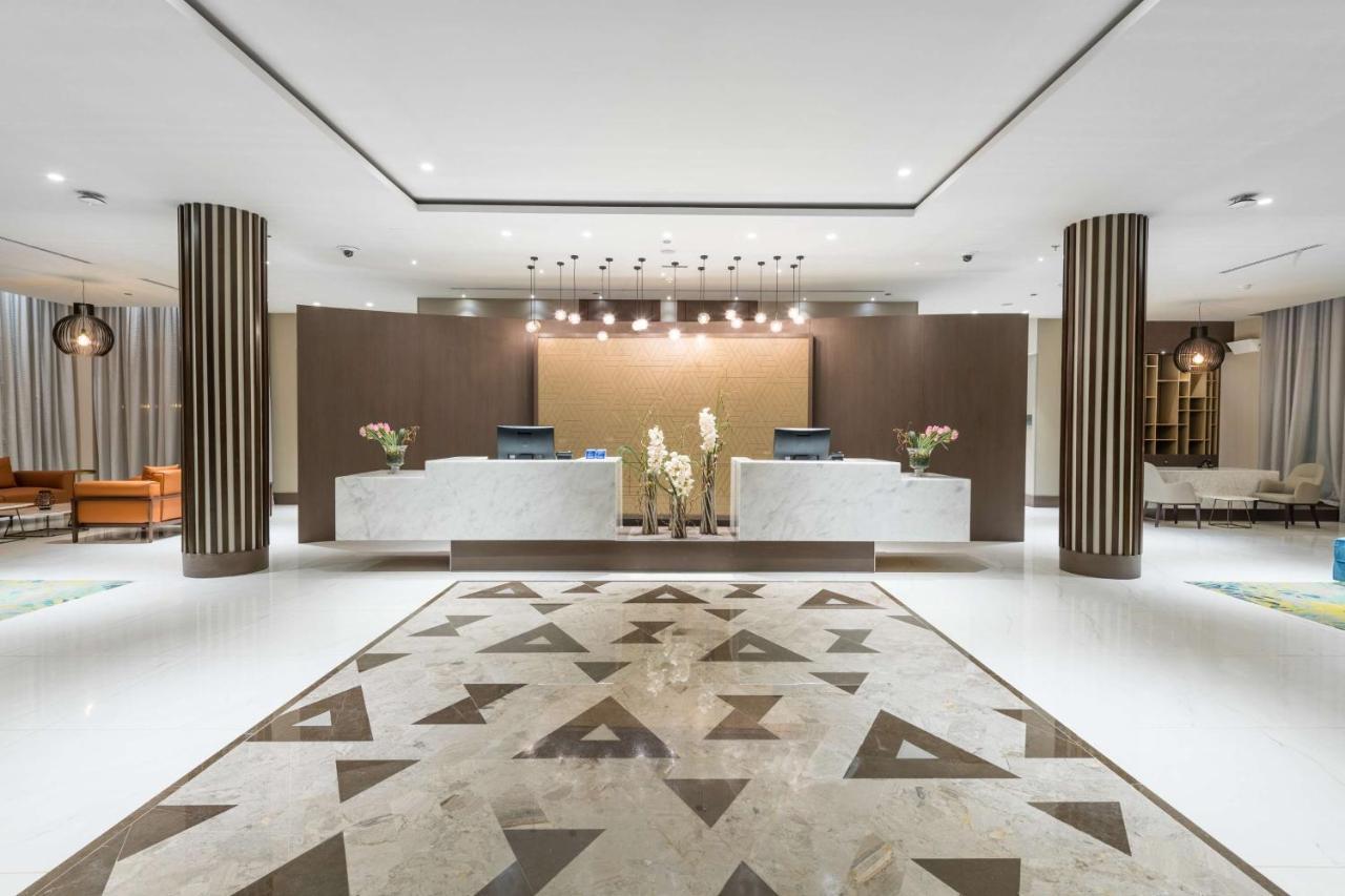 Radisson Blu Hotel, Jeddah Corniche Esterno foto Lobby
