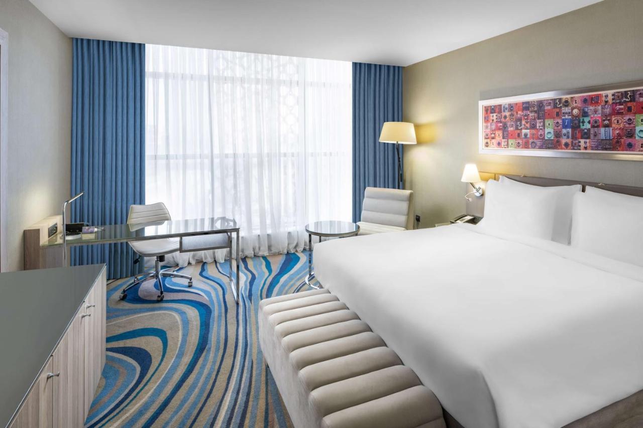 Radisson Blu Hotel, Jeddah Corniche Esterno foto A room at the hotel