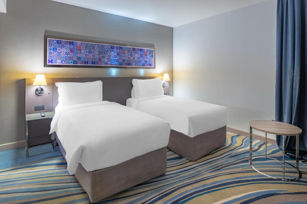 Radisson Blu Hotel, Jeddah Corniche Esterno foto A room at the hotel