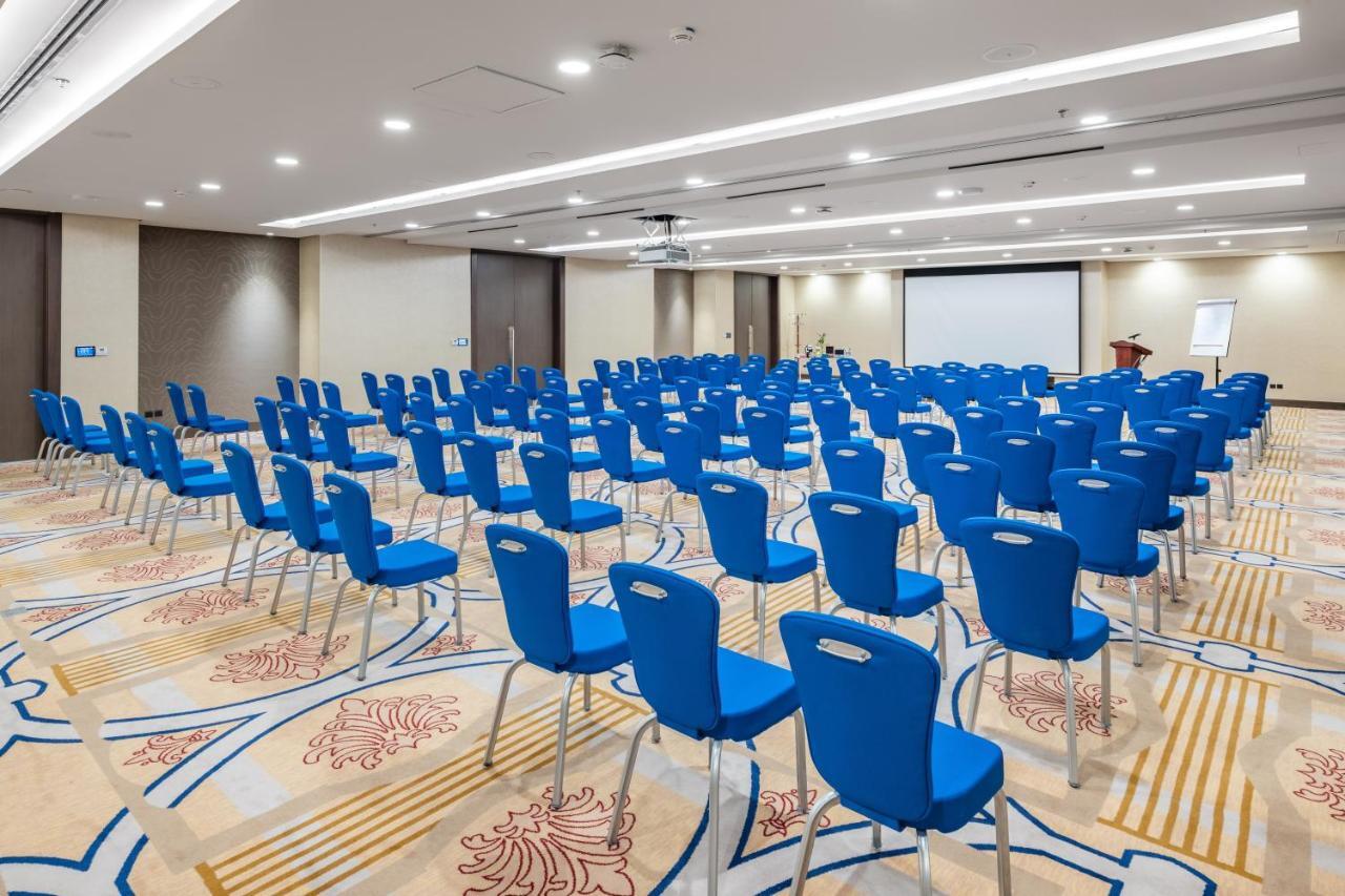 Radisson Blu Hotel, Jeddah Corniche Esterno foto Meeting room